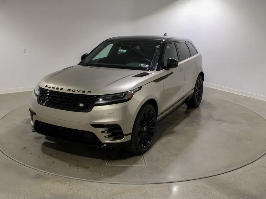2026 Land Rover Range Rover Velar SE photo 1