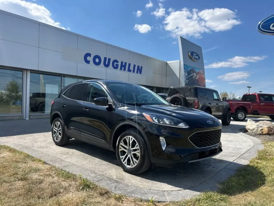 2022 Ford Escape SEL photo 1