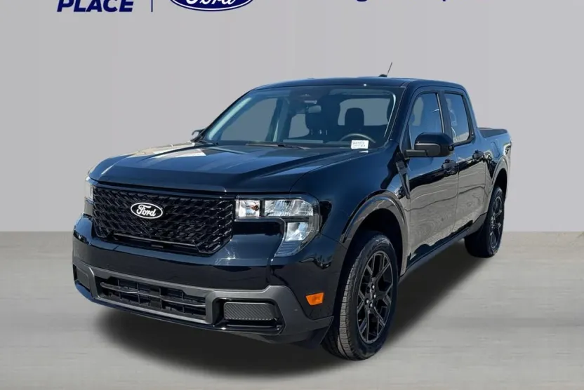 2025 Ford Maverick XLT photo 1