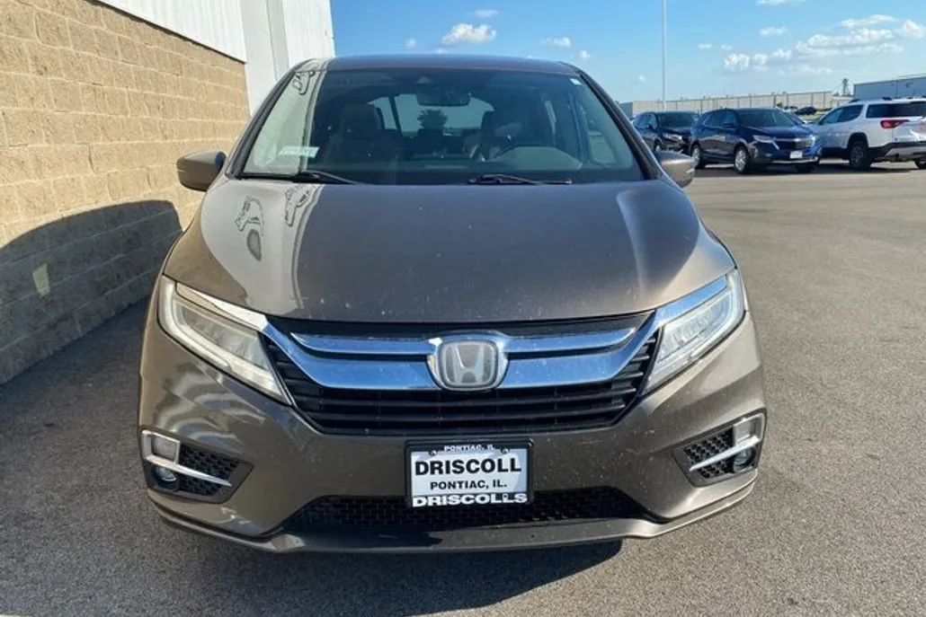 2019 Honda Odyssey Touring photo 1