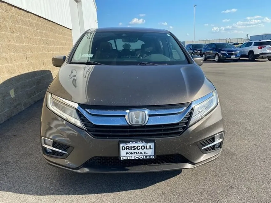 2019 Honda Odyssey Touring photo 1