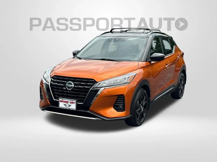 2021 Nissan Kicks SR photo 1