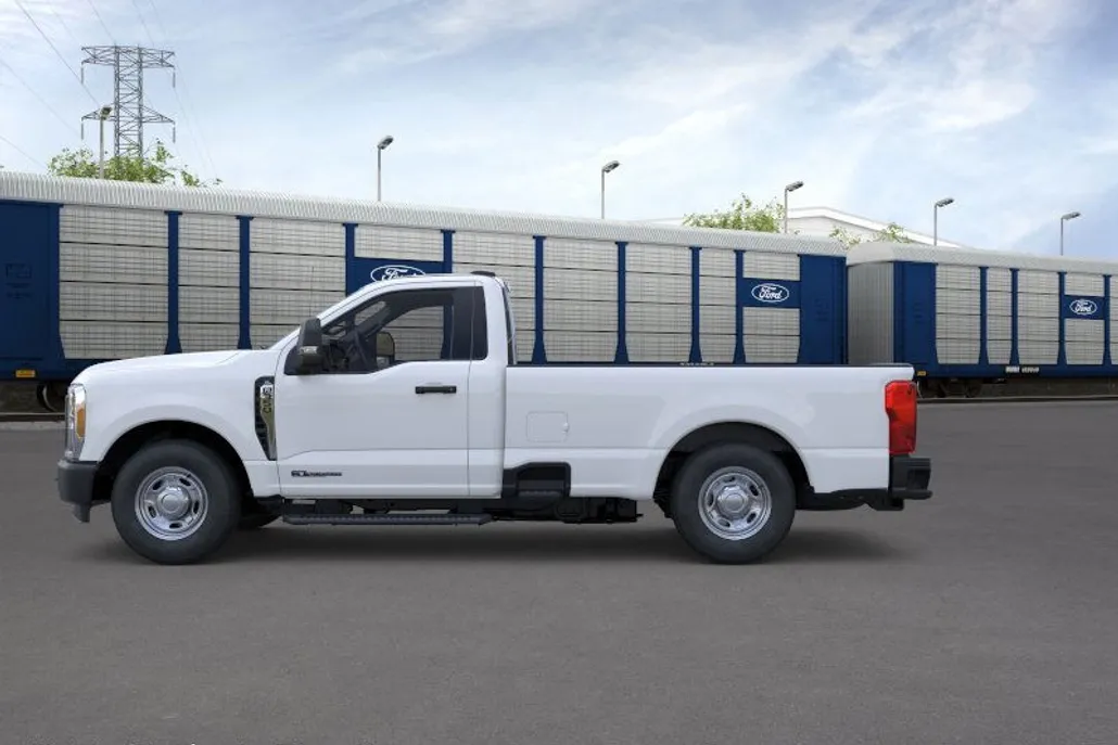 2026 Ford F-350 XL photo 1