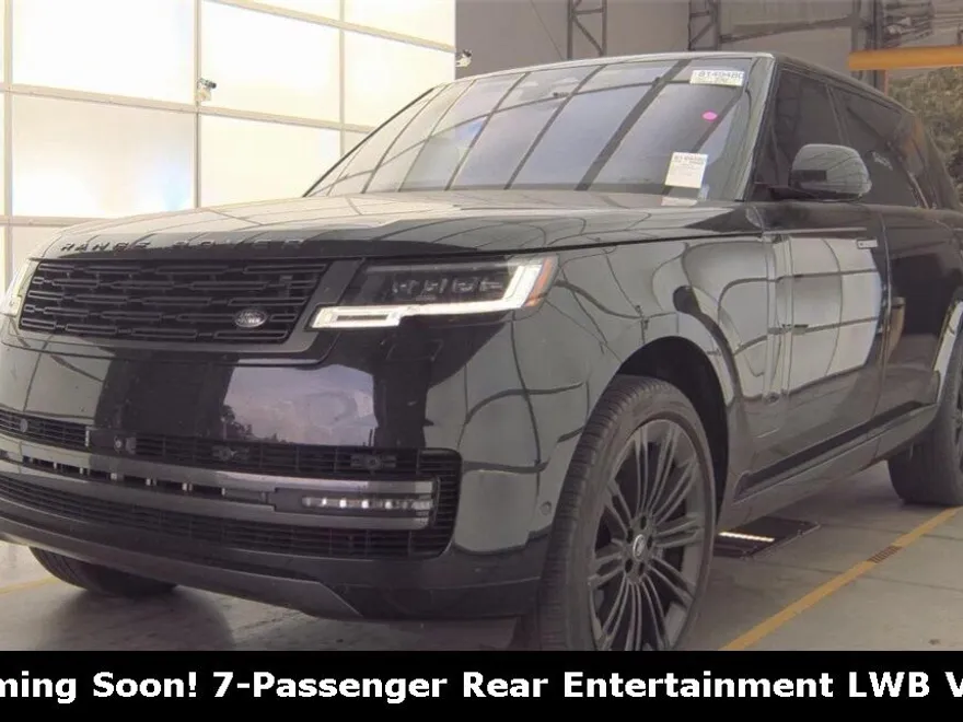 2023 Land Rover Range Rover SE photo 1
