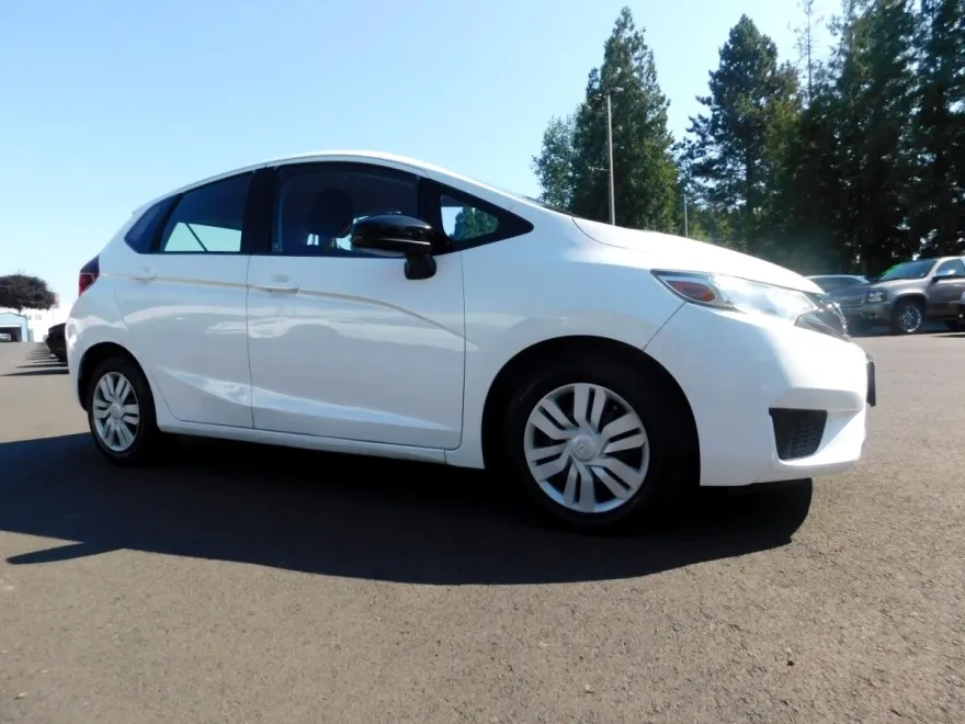 2016 Honda Fit LX photo 1