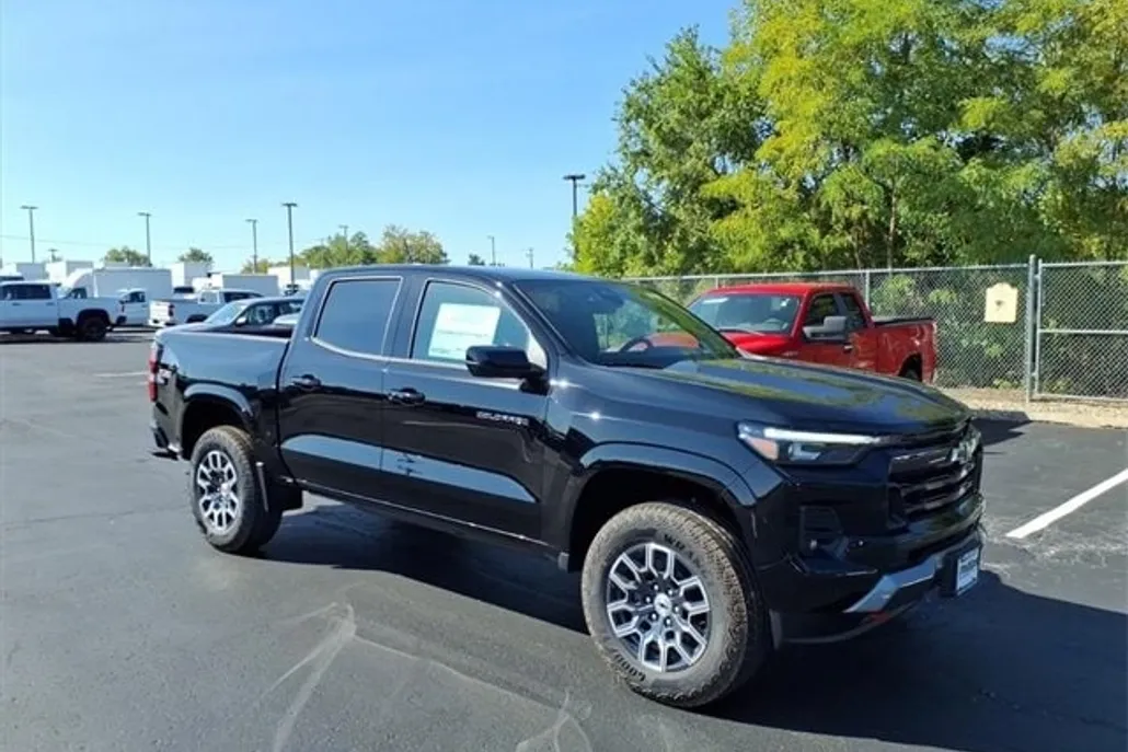 2026 Chevrolet Colorado Z71 photo 1