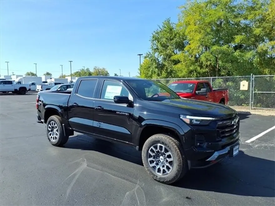 2026 Chevrolet Colorado Z71 photo 1