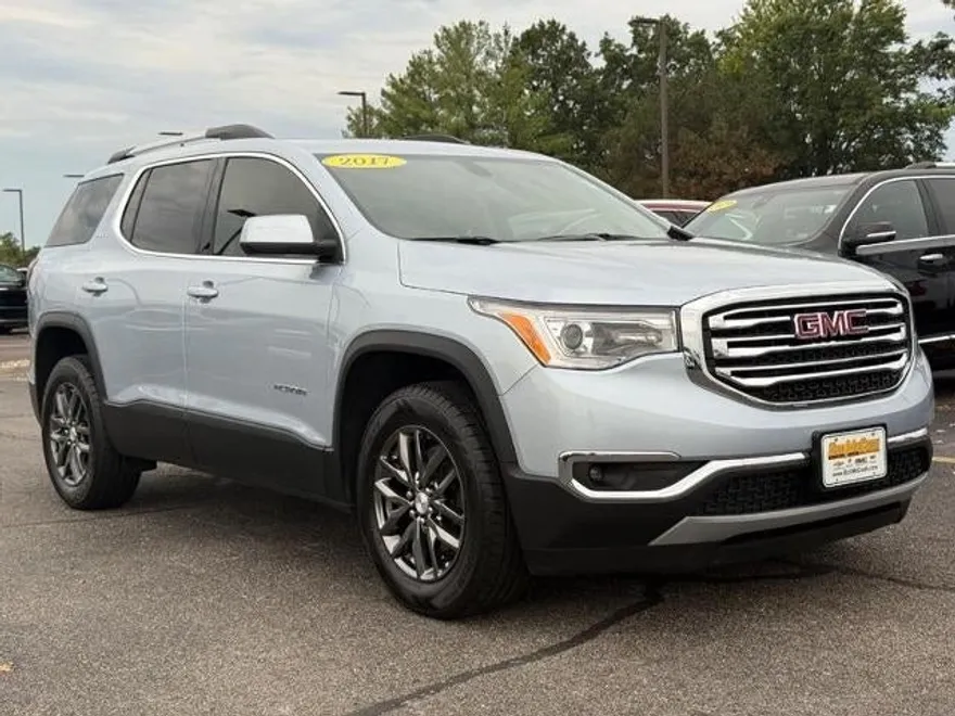 2017 Gmc Acadia SLT photo 1