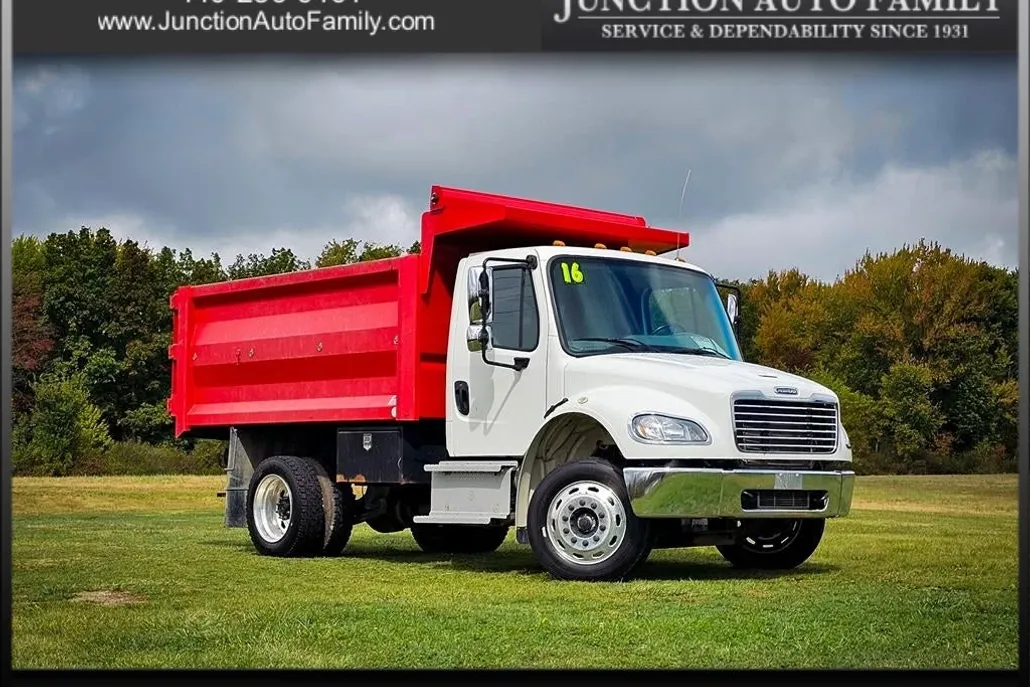2016 Freightliner M2 106 Medium Duty photo 1