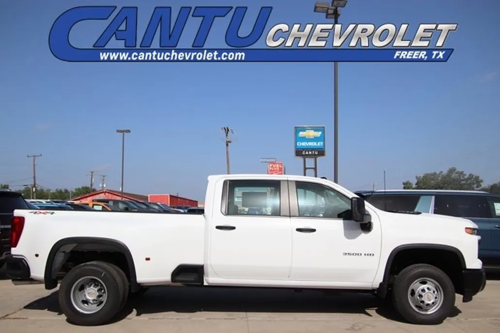 2024 Chevrolet Silverado 3500HD photo 1