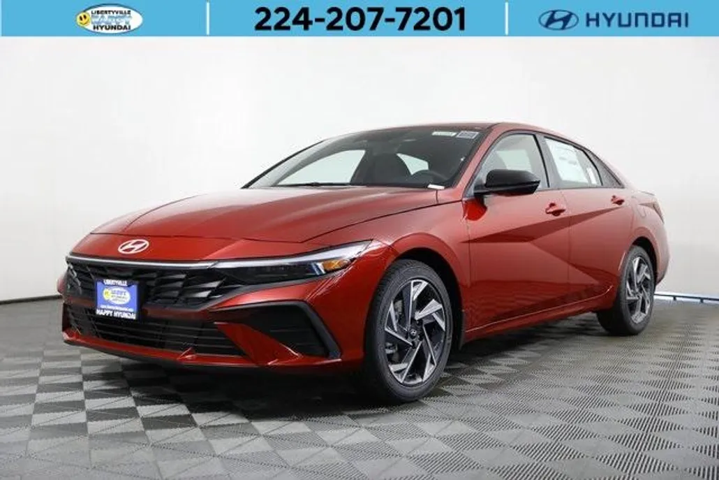 2025 Hyundai Elantra SEL Sport photo 1