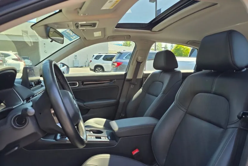 2024 Honda Civic EX-L photo 1