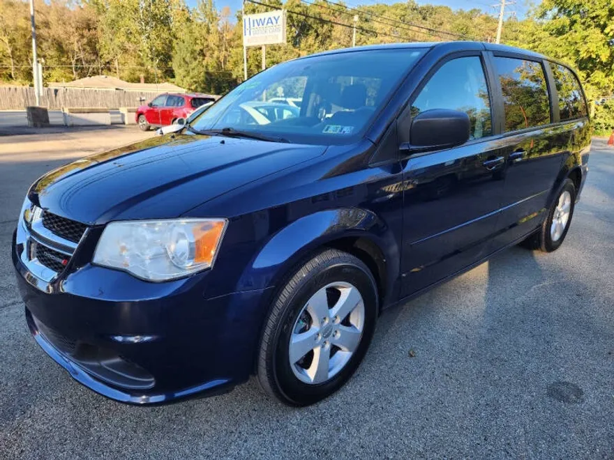2013 Dodge Grand Caravan SE photo 1
