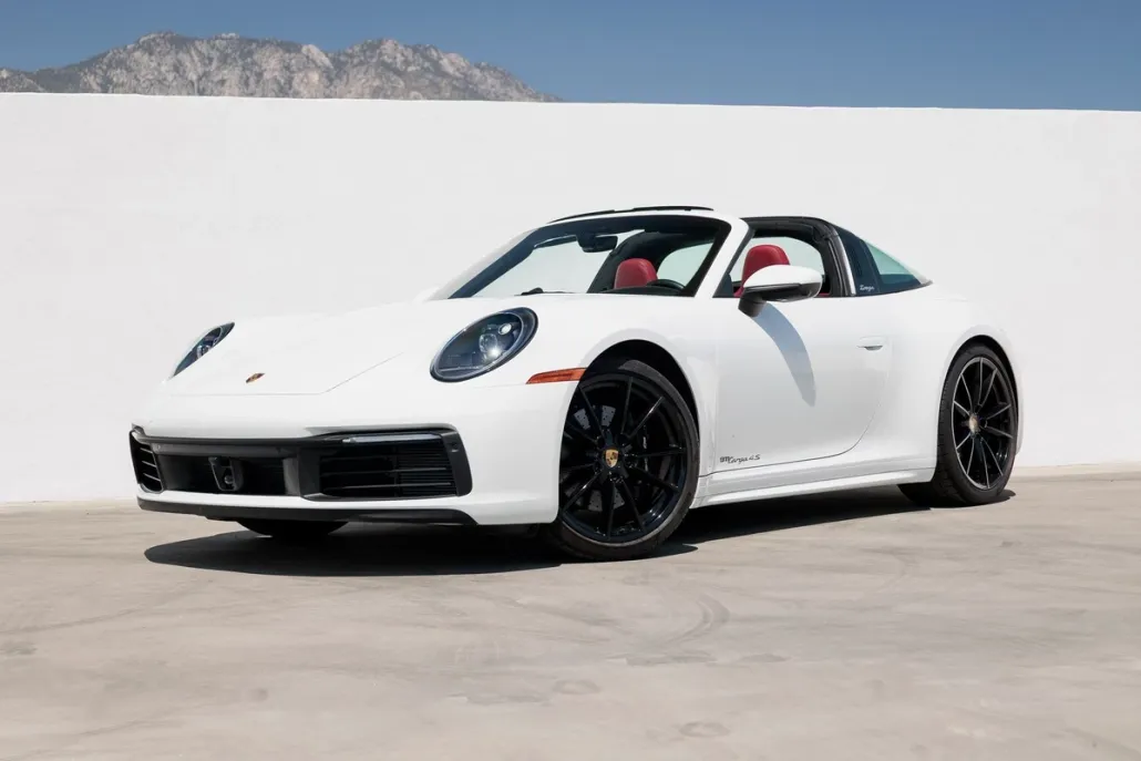2021 Porsche 911 Targa 4S photo 1