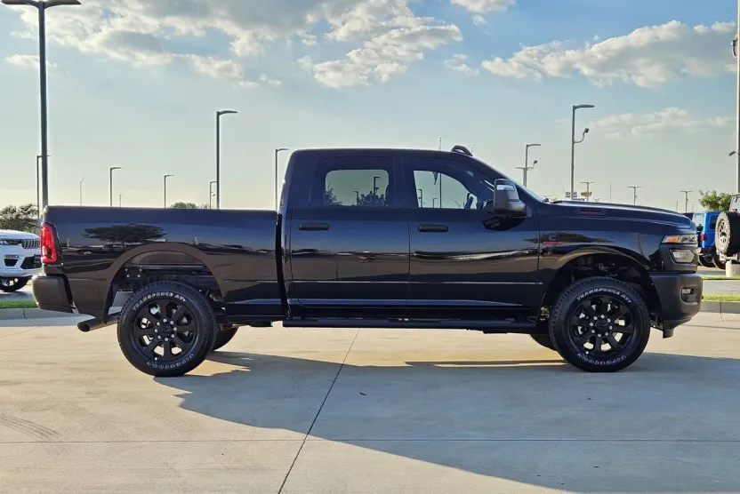 2025 Ram 2500 Tradesman photo 1