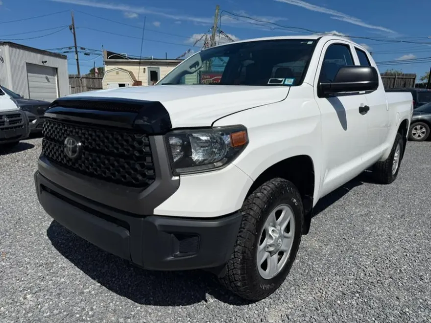 2019 Toyota Tundra SR Double Cab photo 1