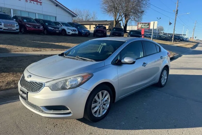 2014 Kia Forte LX photo 1