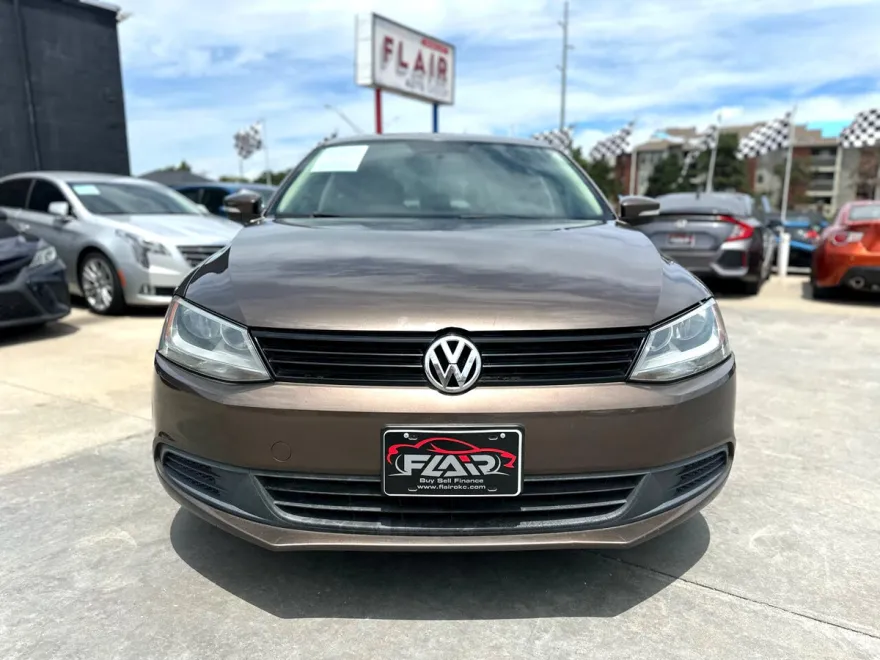 2012 Volkswagen Jetta SE photo 1
