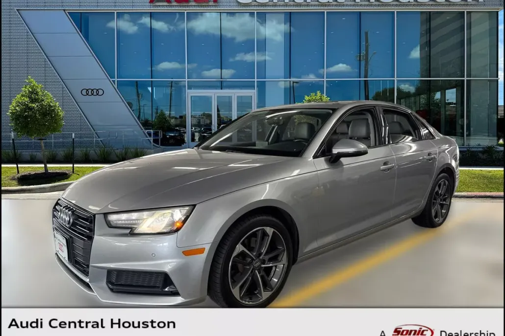 2019 Audi A4 Premium photo 1
