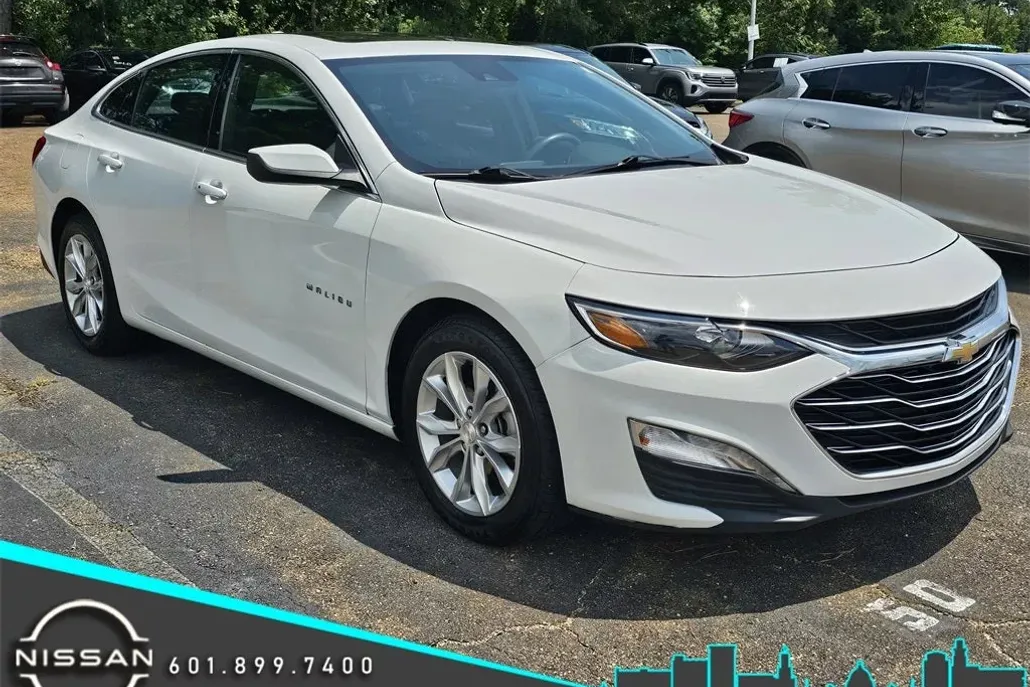 2024 Chevrolet Malibu 1LT photo 1