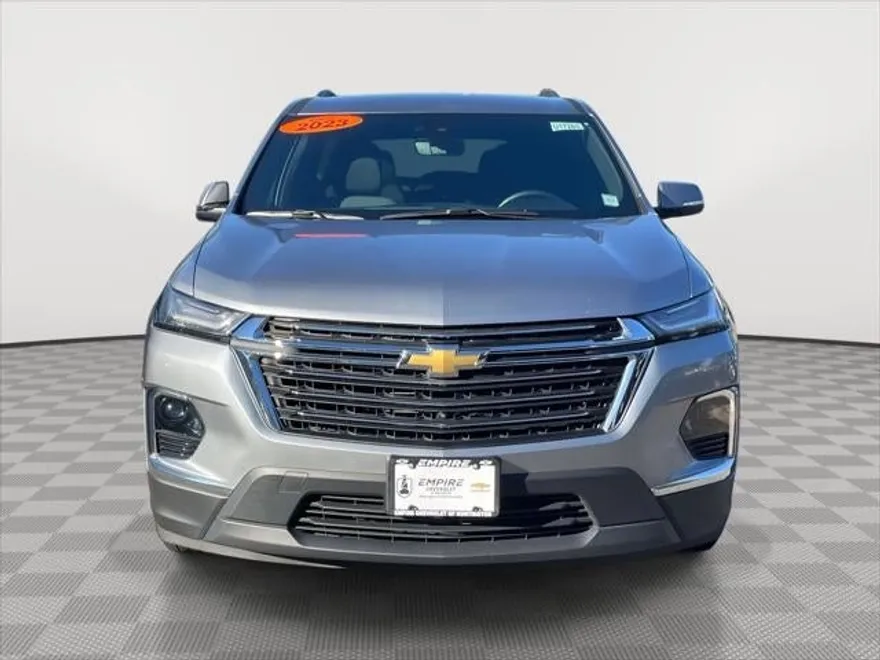 2023 Chevrolet Traverse Cloth photo 1