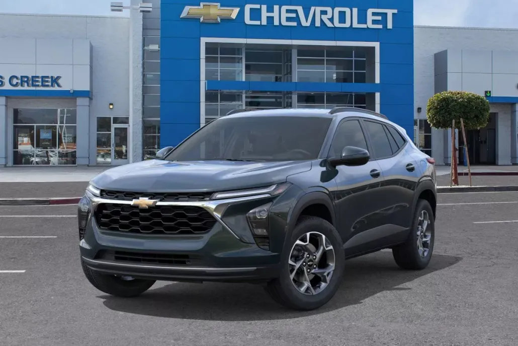2025 Chevrolet Trax LT photo 1