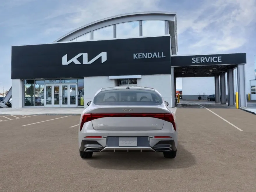 2026 Kia K5 GT-Line photo 1