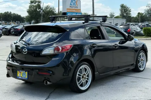 2010 Mazda Mazda3 Sport Hatchback photo 2
