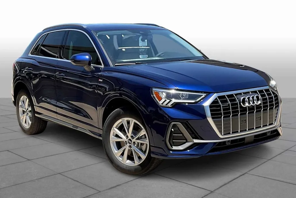 2025 Audi Q3 S line Premium Plus photo 1