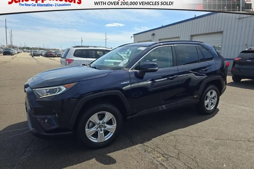 2020 Toyota RAV4 Hybrid XLE photo 1