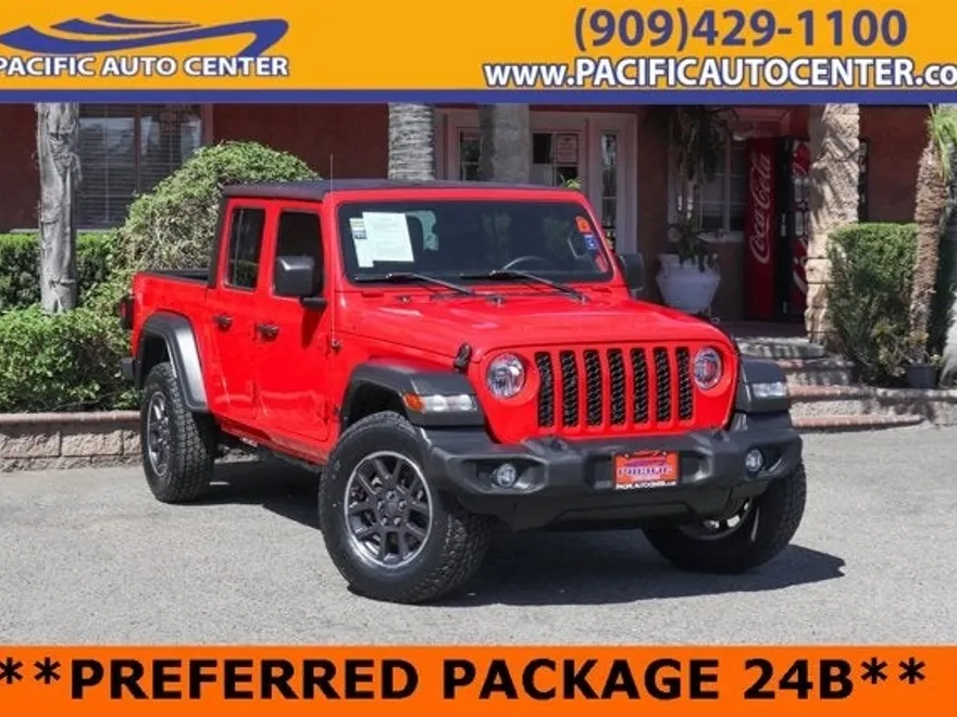 2022 Jeep Gladiator Sport photo 1