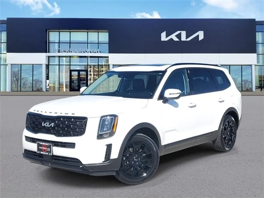 2022 Kia Telluride EX photo 1
