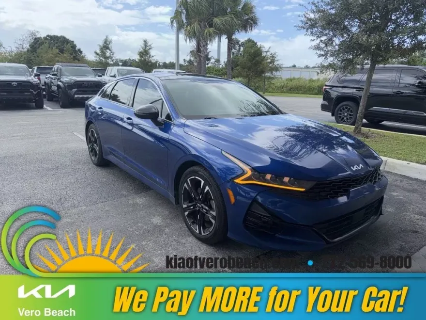 2022 Kia K5 GT-Line photo 1