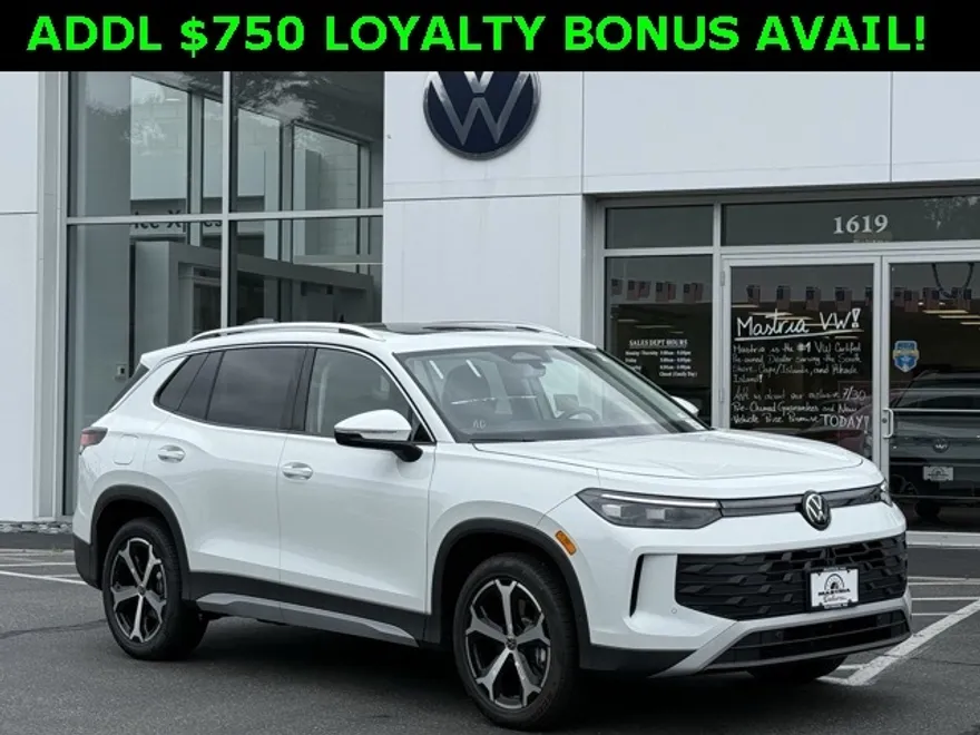 2025 Volkswagen Tiguan SE photo 1