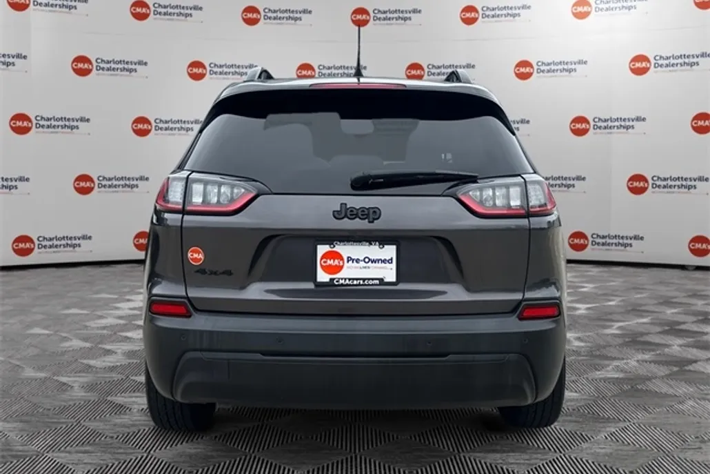 2023 Jeep Cherokee Altitude photo 1
