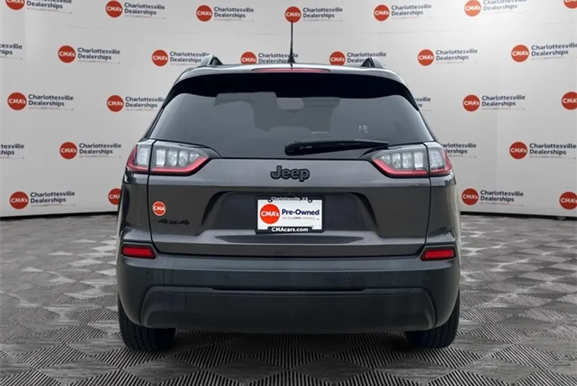 2023 Jeep Cherokee Altitude photo 1