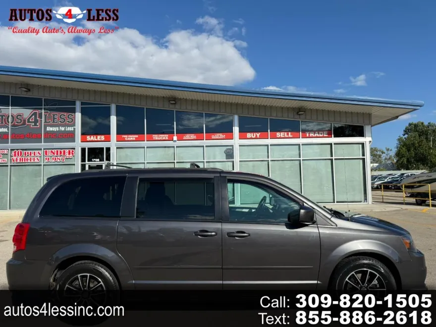 2017 Dodge Grand Caravan GT photo 1