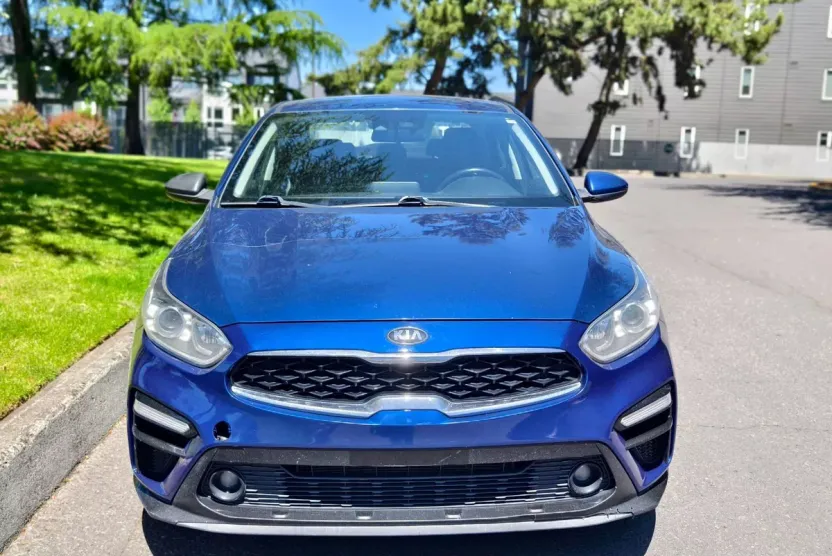 2019 Kia Forte S GT-Line photo 1