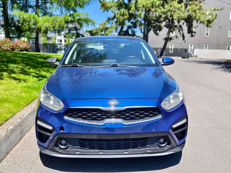 2019 Kia Forte S GT-Line photo 1