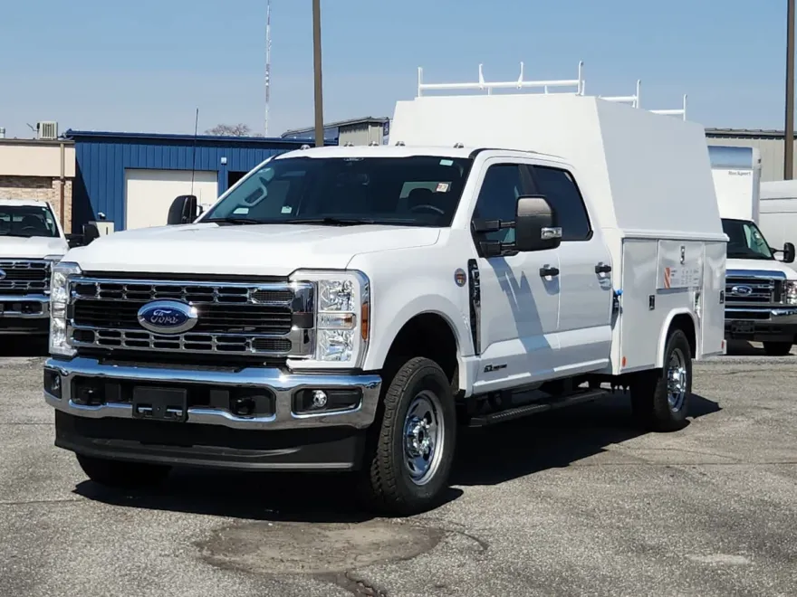2024 Ford F-350 XL photo 1