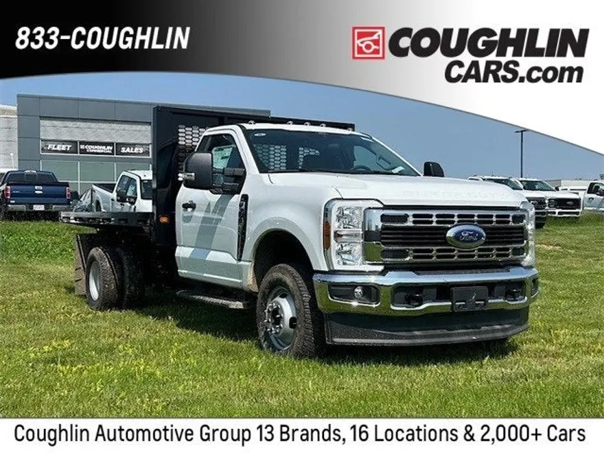 2025 Ford F-350 XL photo 1