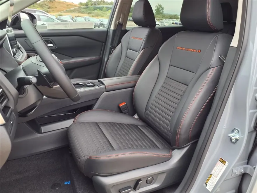 2026 Nissan Rogue SV photo 1