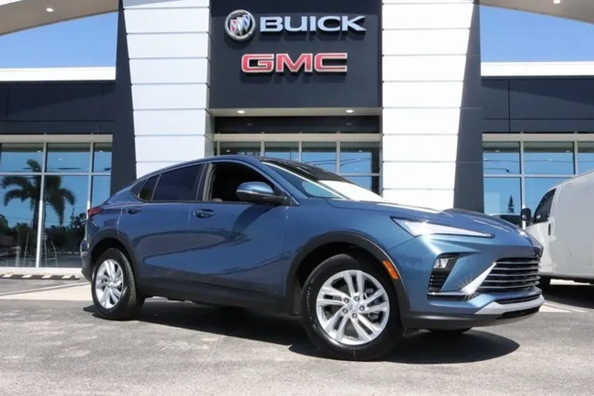 2025 Buick Envista Preferred photo 1
