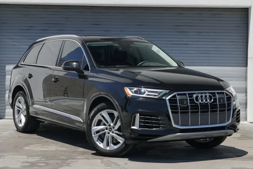 2022 Audi Q7 55 Premium Plus photo 1