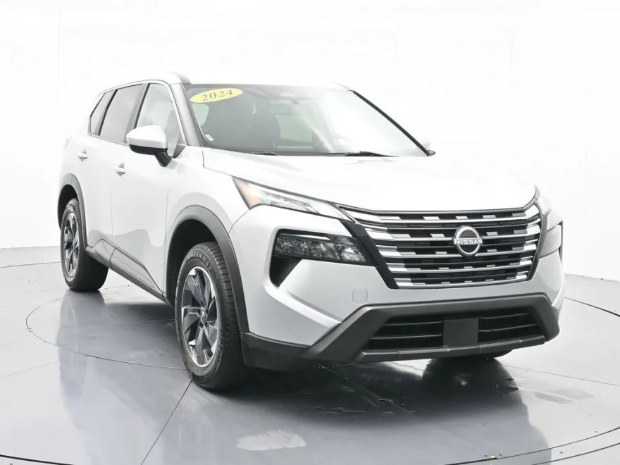 2024 Nissan Rogue SV photo 1