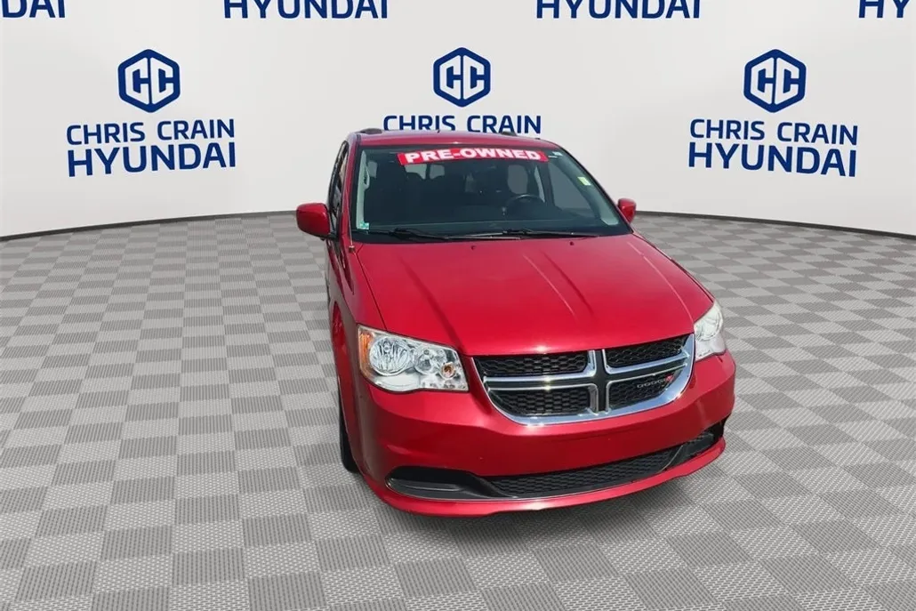 2014 Dodge Grand Caravan SXT photo 1