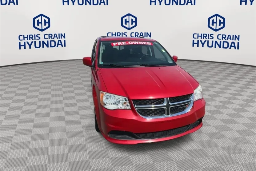 2014 Dodge Grand Caravan SXT photo 1