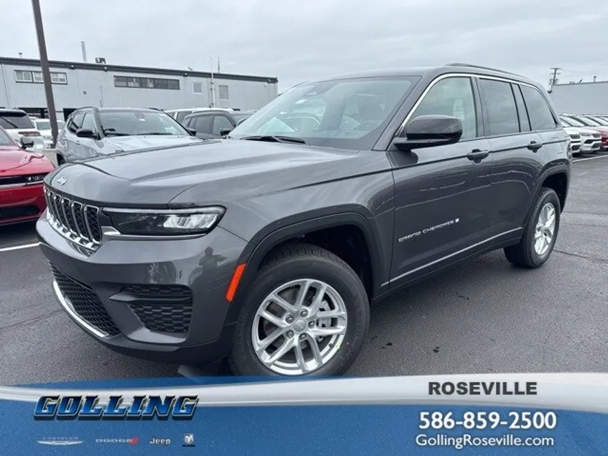 2025 Jeep Grand Cherokee Laredo photo 1