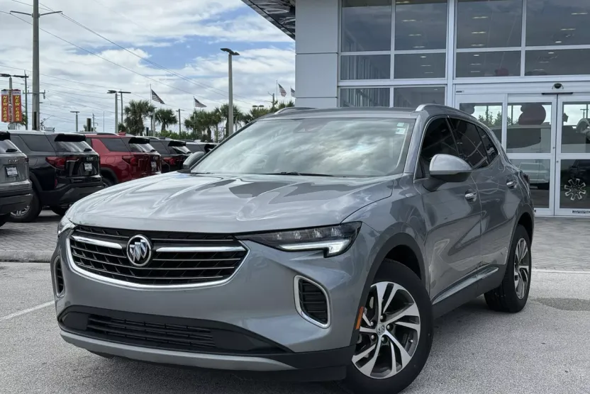 2023 Buick Envision Essence photo 1