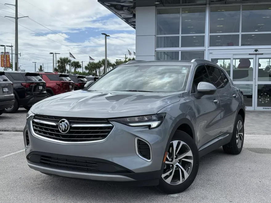 2023 Buick Envision Essence photo 1
